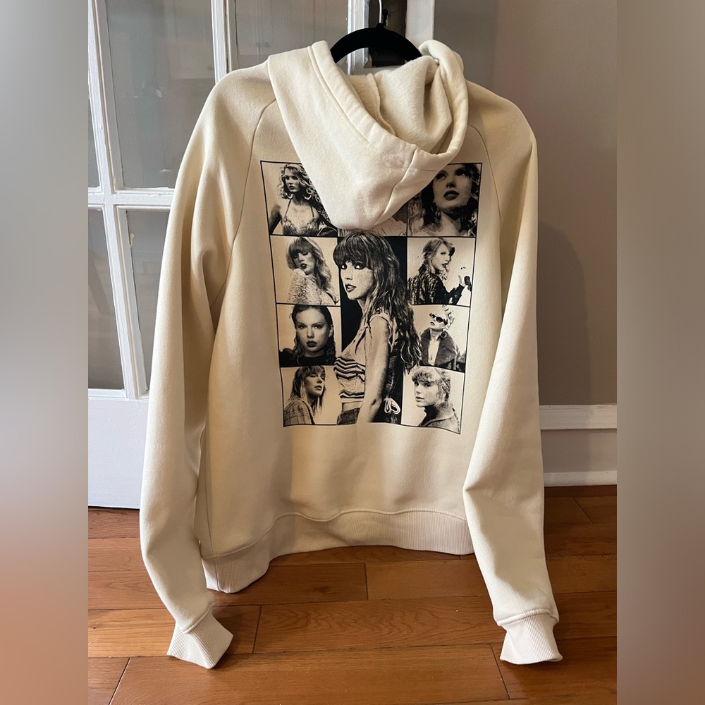 Taylor Swift “The Eras Tour” Beige Hoodie Sweatshirt Small